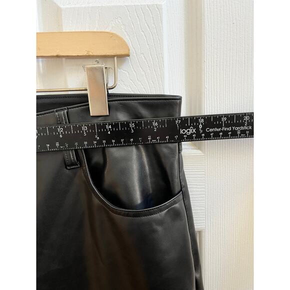 Abercrombie Fitch Curve Love Vegan Leather 90s Straight Ultra High Rise Pant 32 - Picture 11 of 15